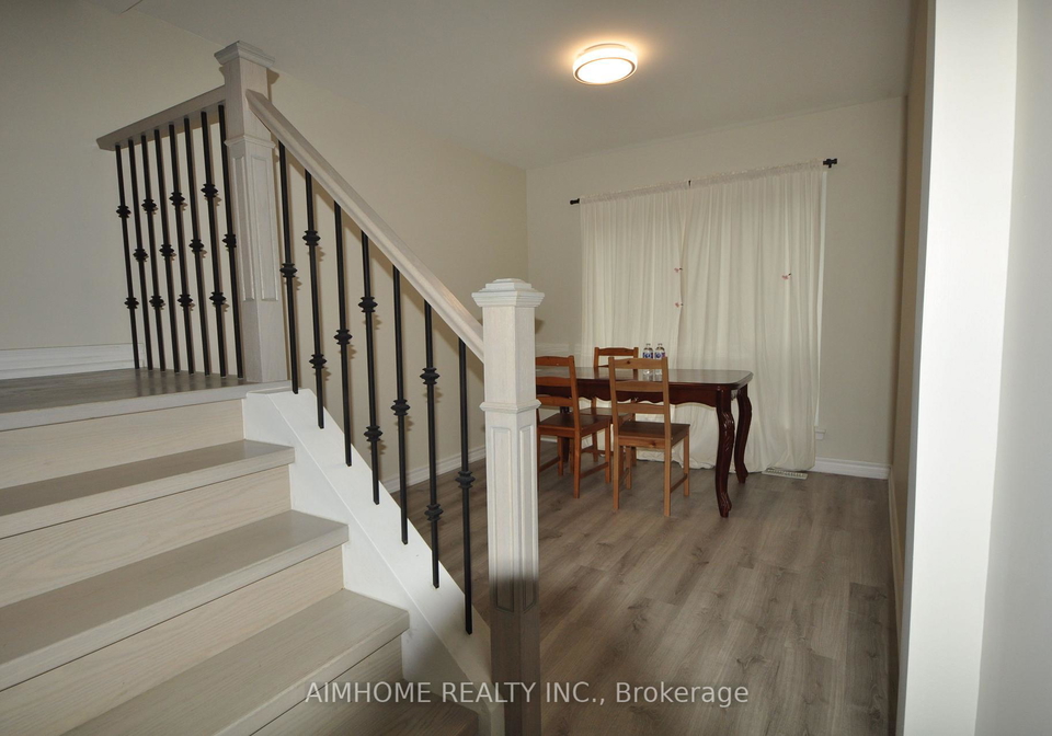 1-liszt-gate-toronto-north-york-ontario-c13773766