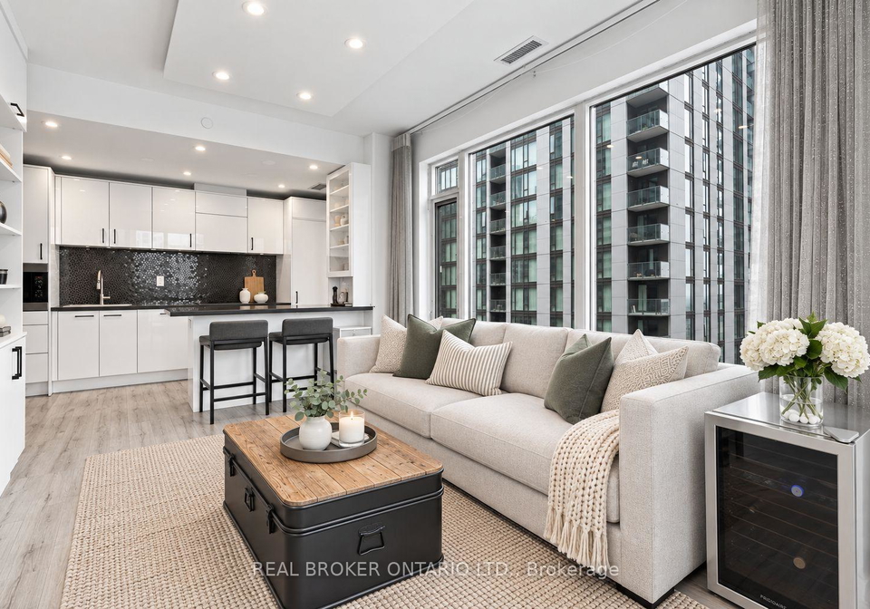 21-widmer-street-toronto-toronto-ontario-c13773908