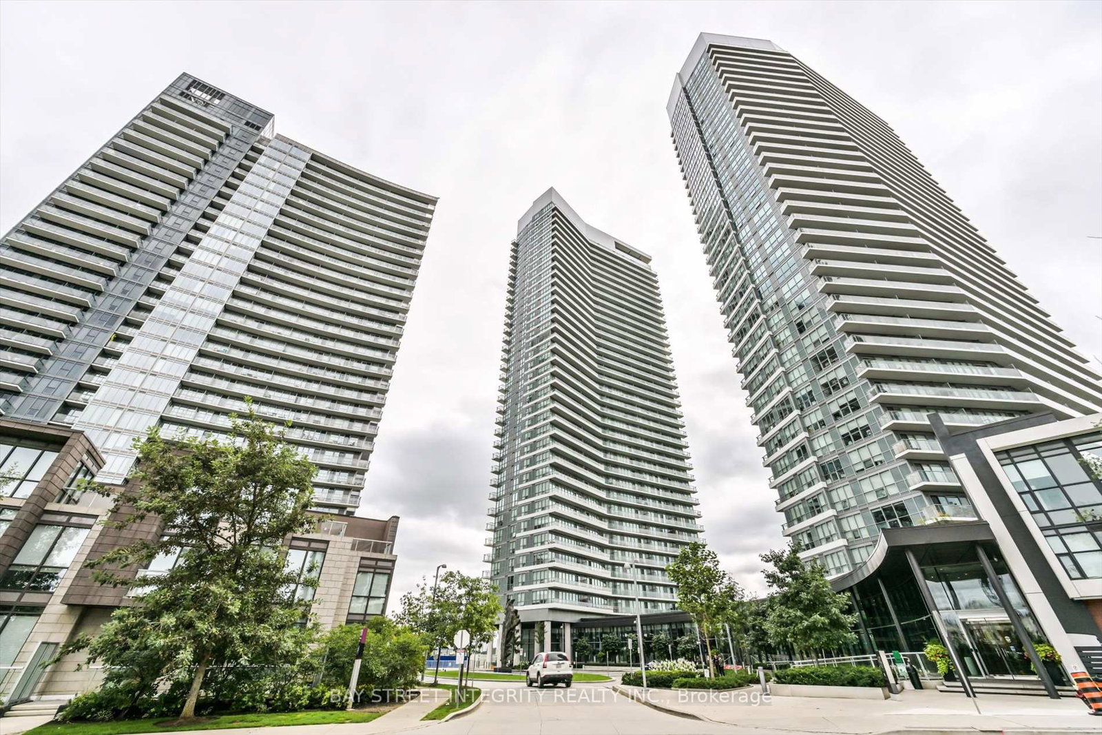 117-mcmahon-drive-toronto-north-york-ontario-c13774742