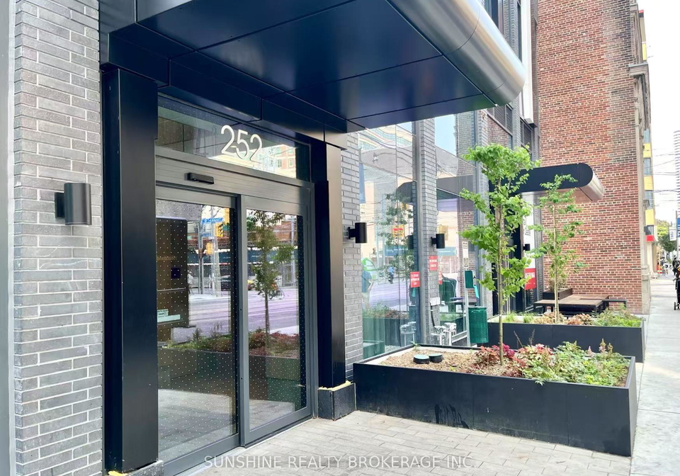 252-e-church-street-e-toronto-toronto-ontario-c13774802