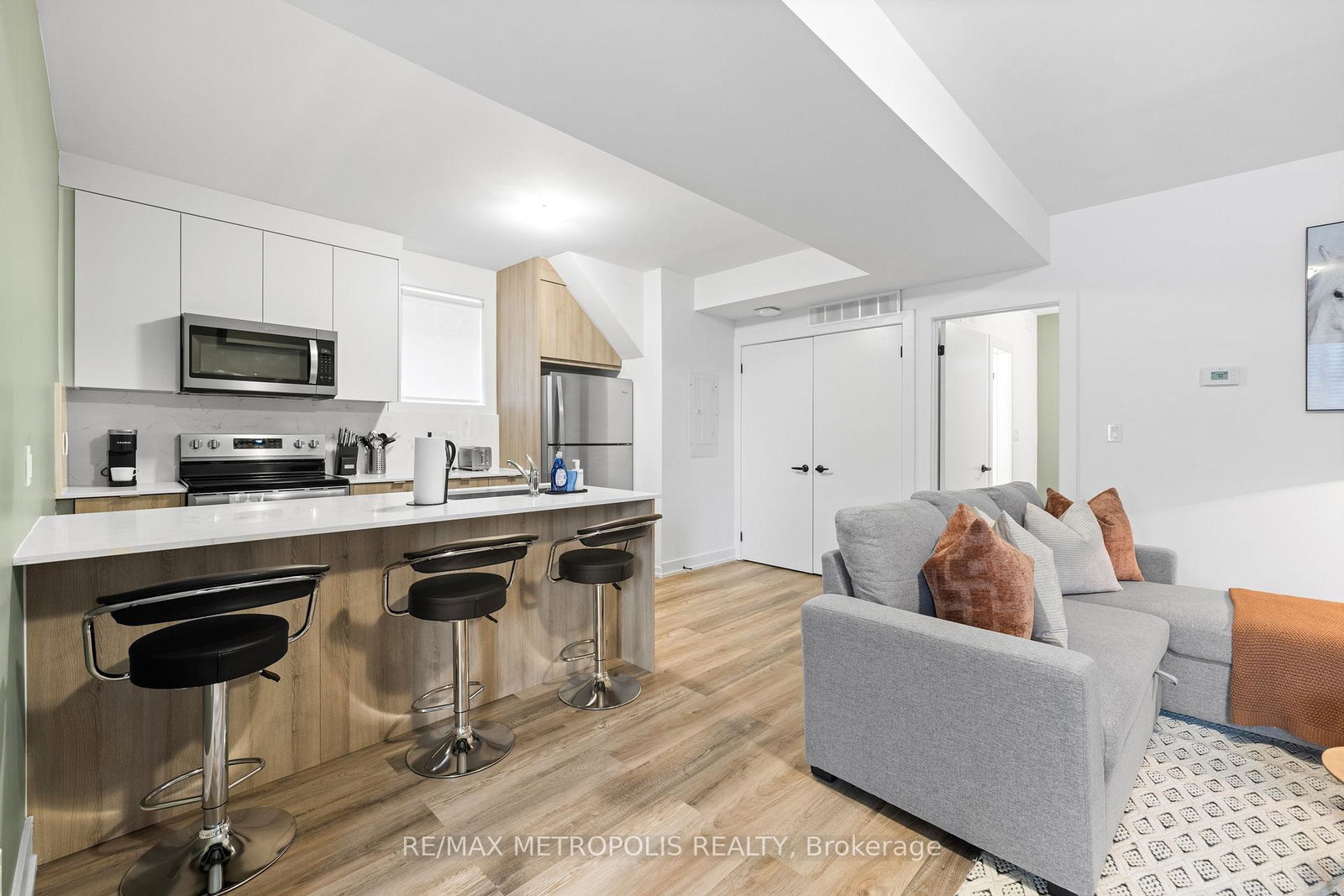 447-lansdowne-avenue-toronto-toronto-ontario-c13775134