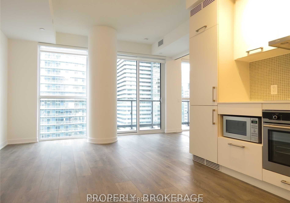 87-peter-street-toronto-toronto-ontario-c13775440