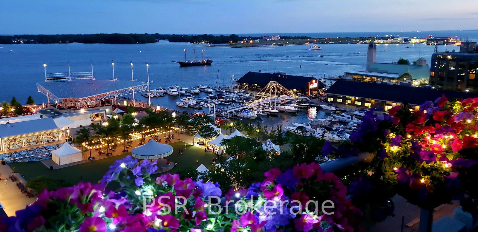 228-queens-quay-w-toronto-toronto-ontario-c13775594