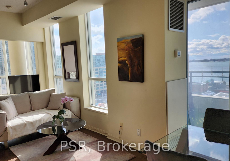 228-queens-quay-w-toronto-toronto-ontario-c13775594