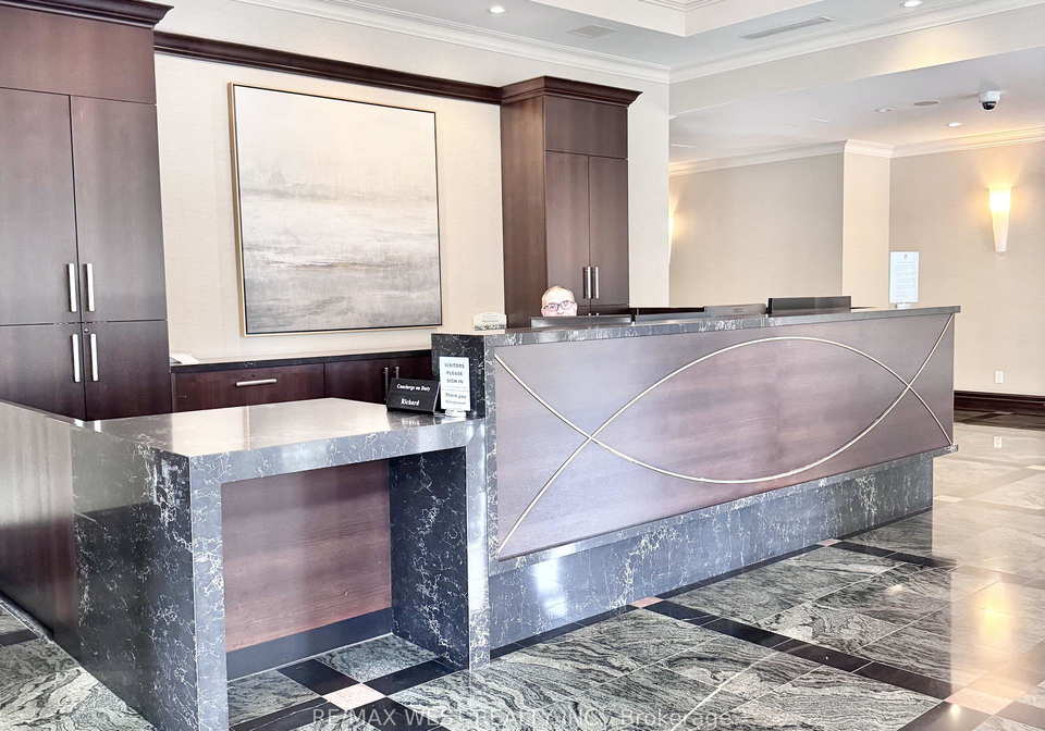 28-empress-avenue-toronto-north-york-ontario-c13776110