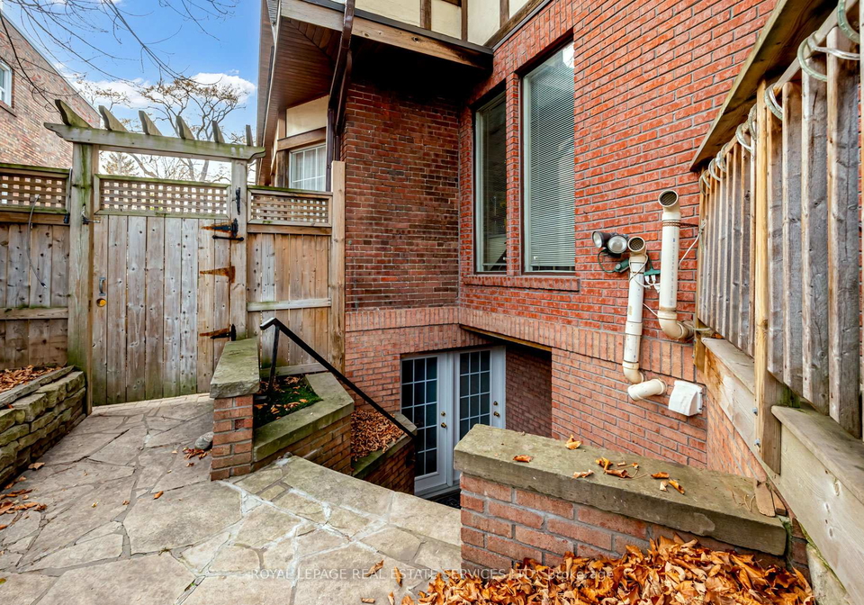 127-rusholme-road-e-toronto-toronto-ontario-c13776134