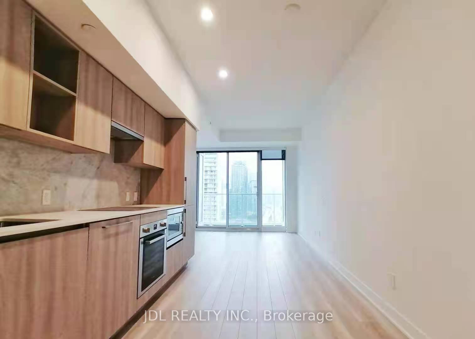 19-bathurst-street-toronto-toronto-ontario-c13776144