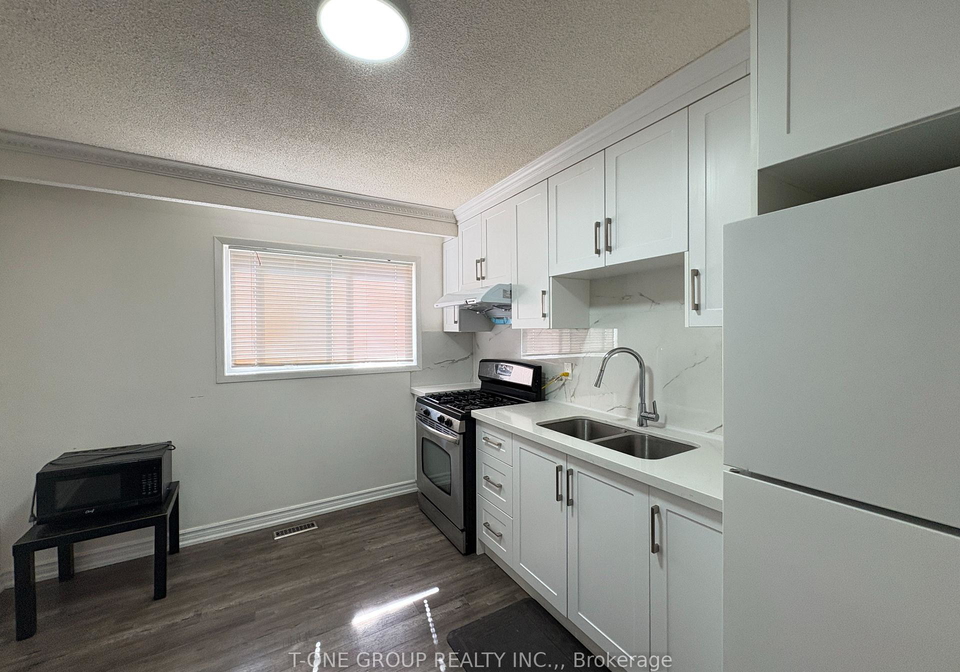 34-navaho-drive-toronto-north-york-ontario-c13776242