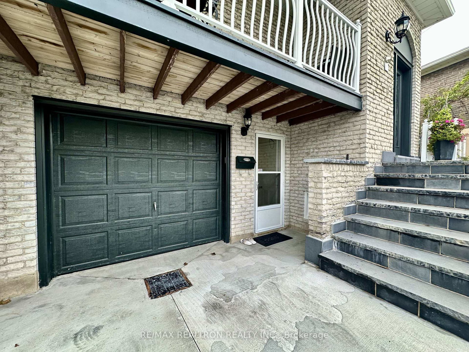 237-shawnee-circle-toronto-north-york-ontario-c13776718