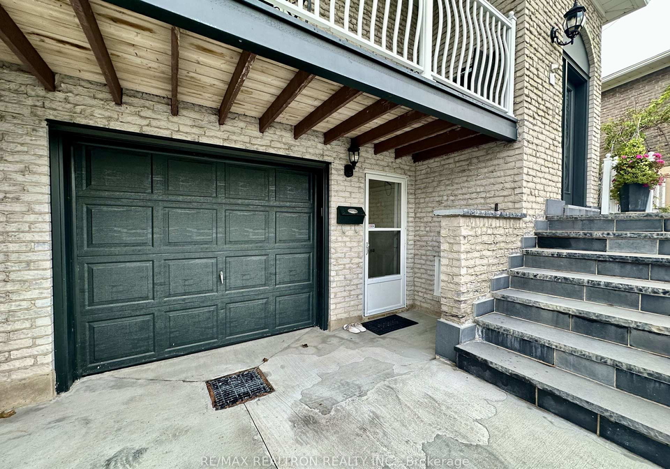 237-shawnee-circle-toronto-north-york-ontario-c13776718