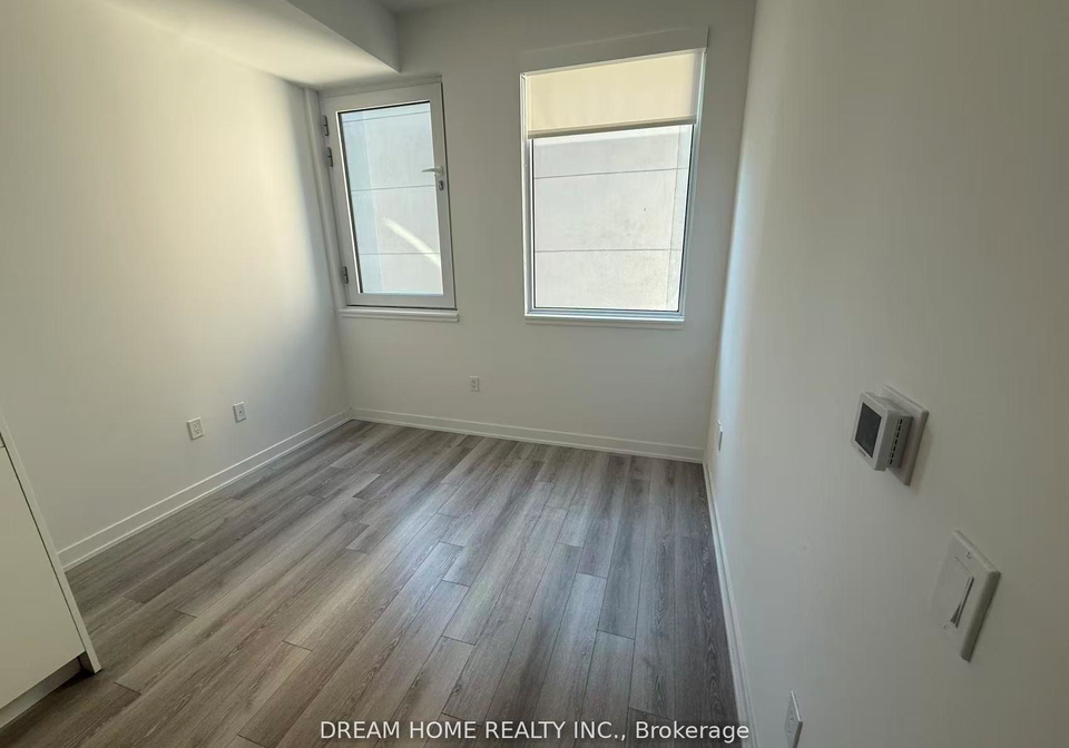 238-simcoe-street-toronto-toronto-ontario-c13777438
