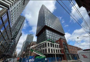 100-queen-street-e-toronto-toronto-ontario-c13777714