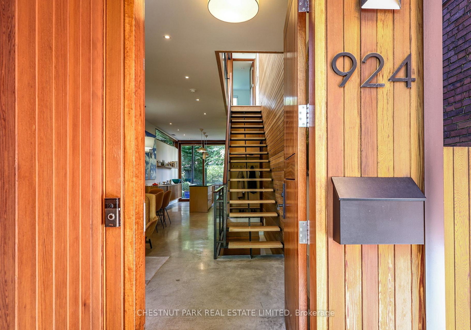 924-manning-avenue-toronto-toronto-ontario-c13779174