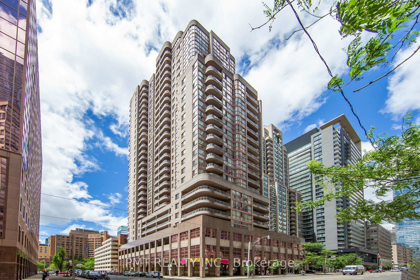 736-bay-street-toronto-toronto-ontario-c13779186
