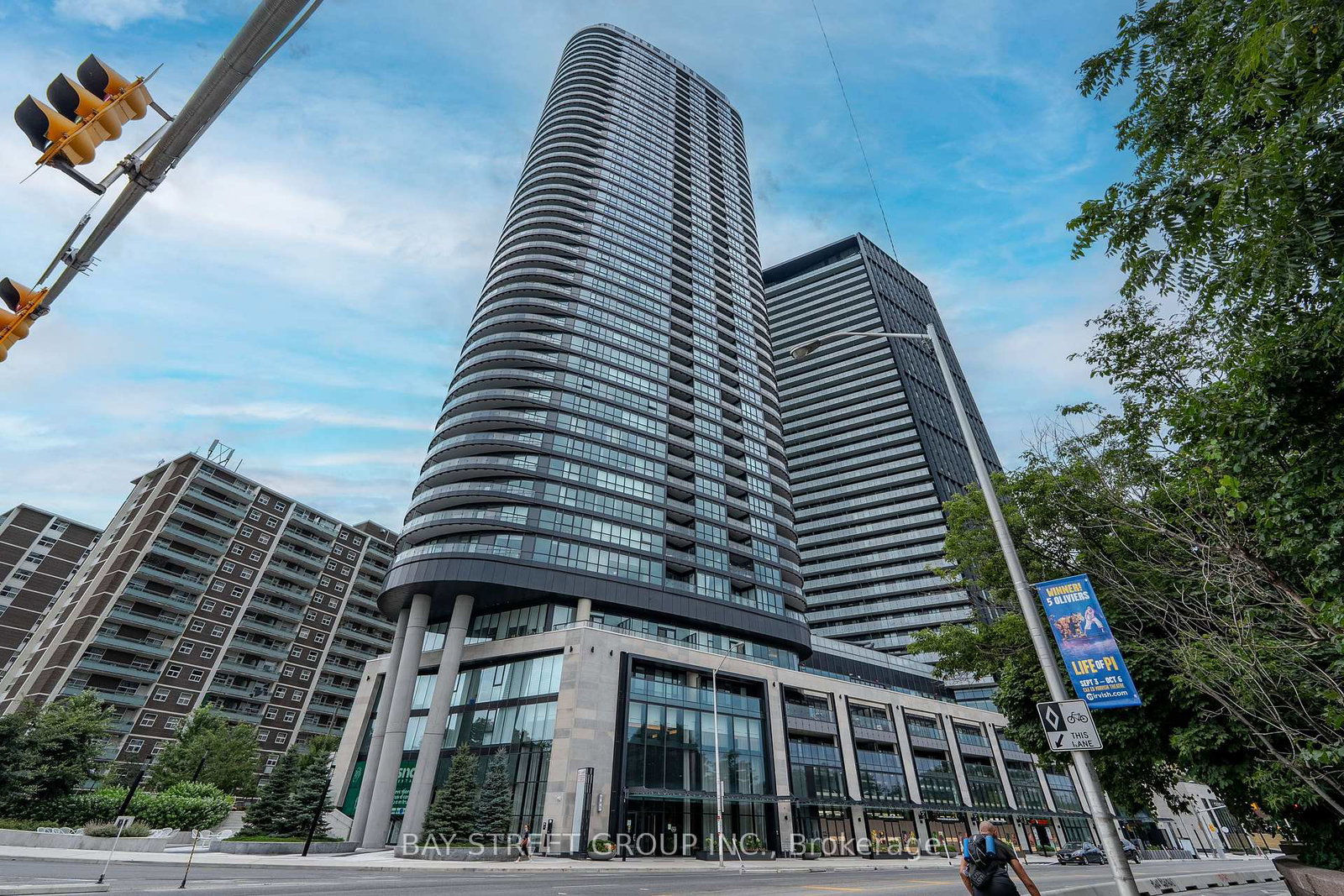 585-bloor-street-e-toronto-toronto-ontario-c13779402