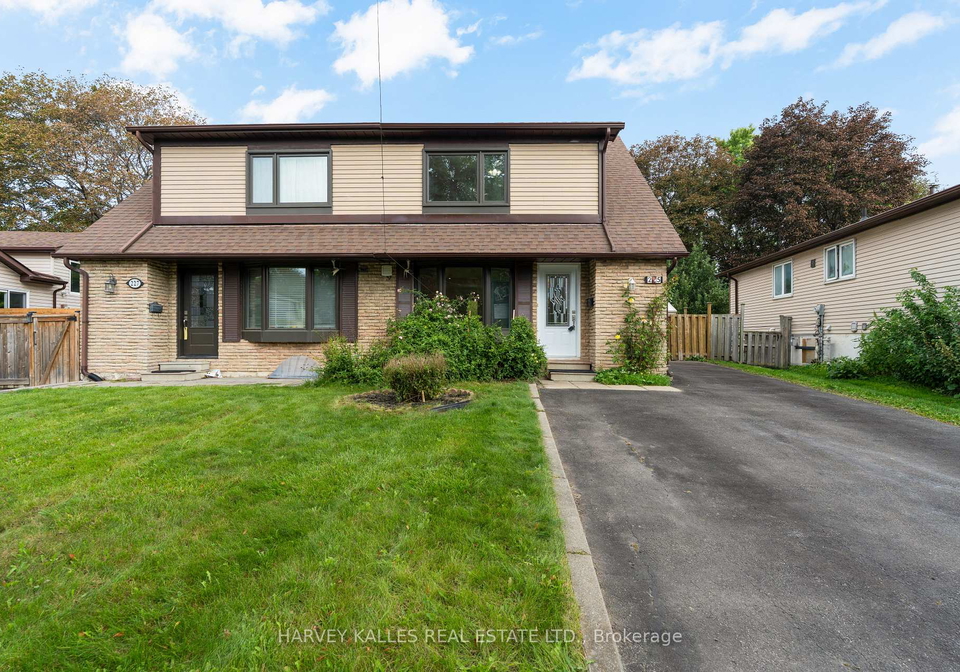 225-hollyberry-trail-toronto-north-york-ontario-c13779480