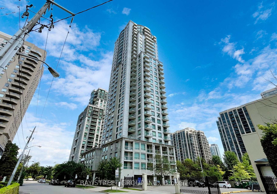 21-hillcrest-avenue-toronto-north-york-ontario-c13779736