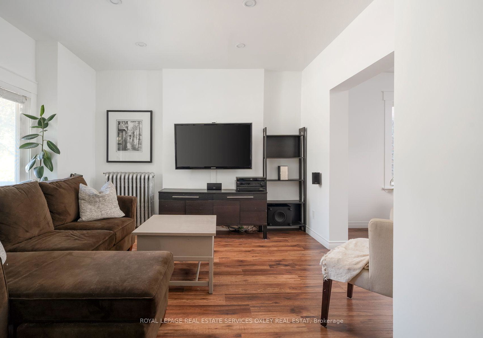 17-barrie-avenue-toronto-toronto-ontario-c13779868