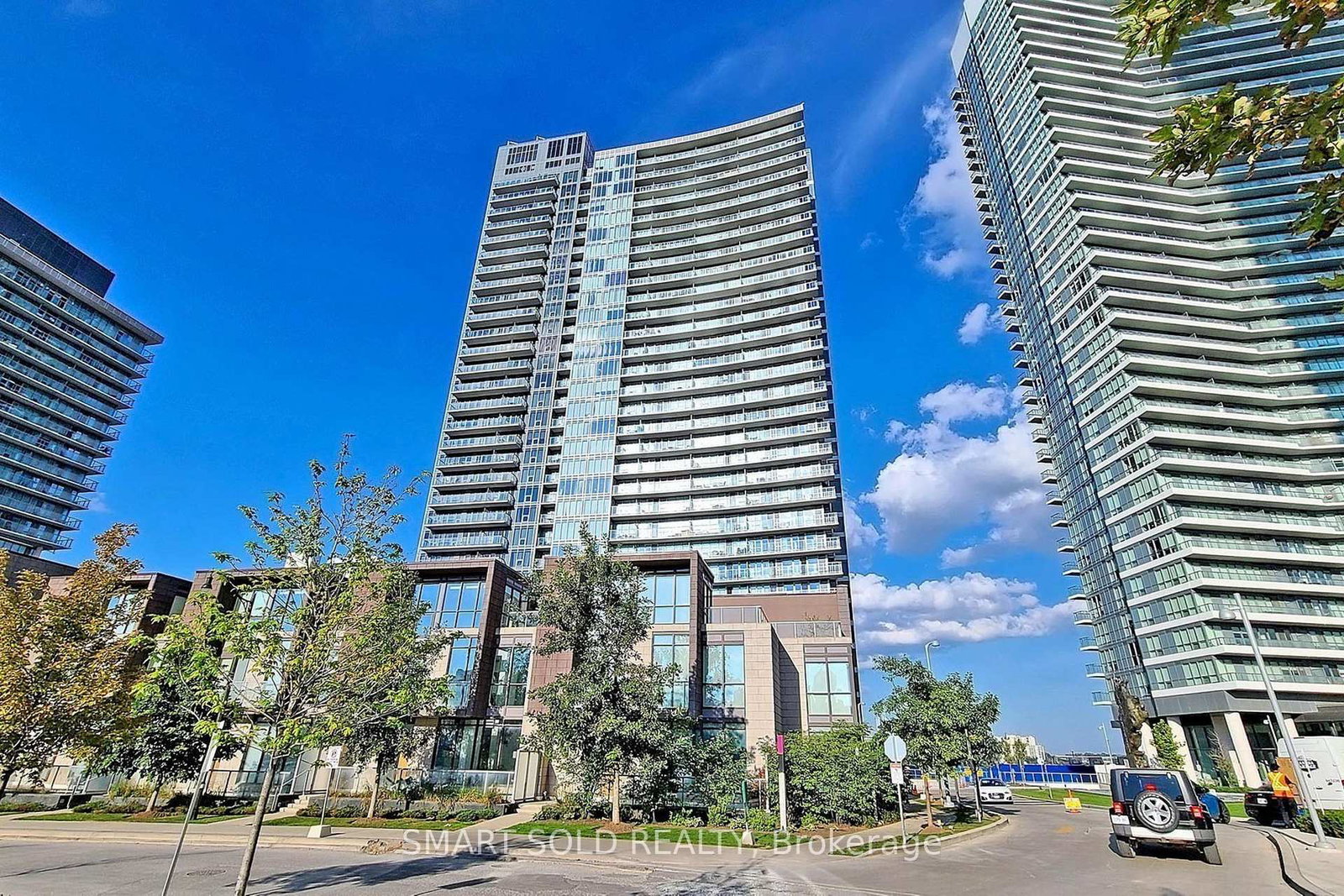121-mcmahon-drive-toronto-north-york-ontario-c13779994