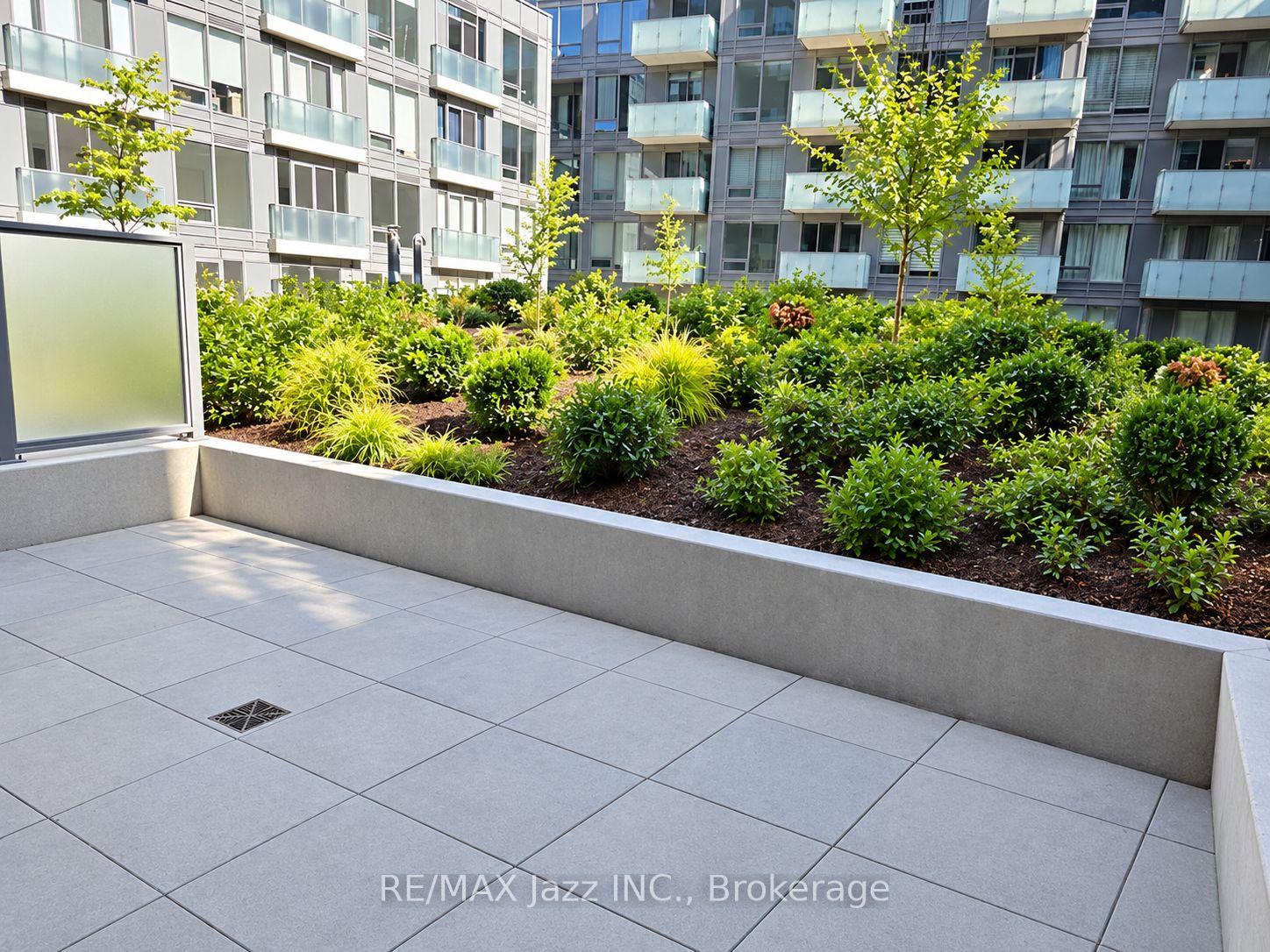 7-golden-lion-heights-toronto-north-york-ontario-c13780032