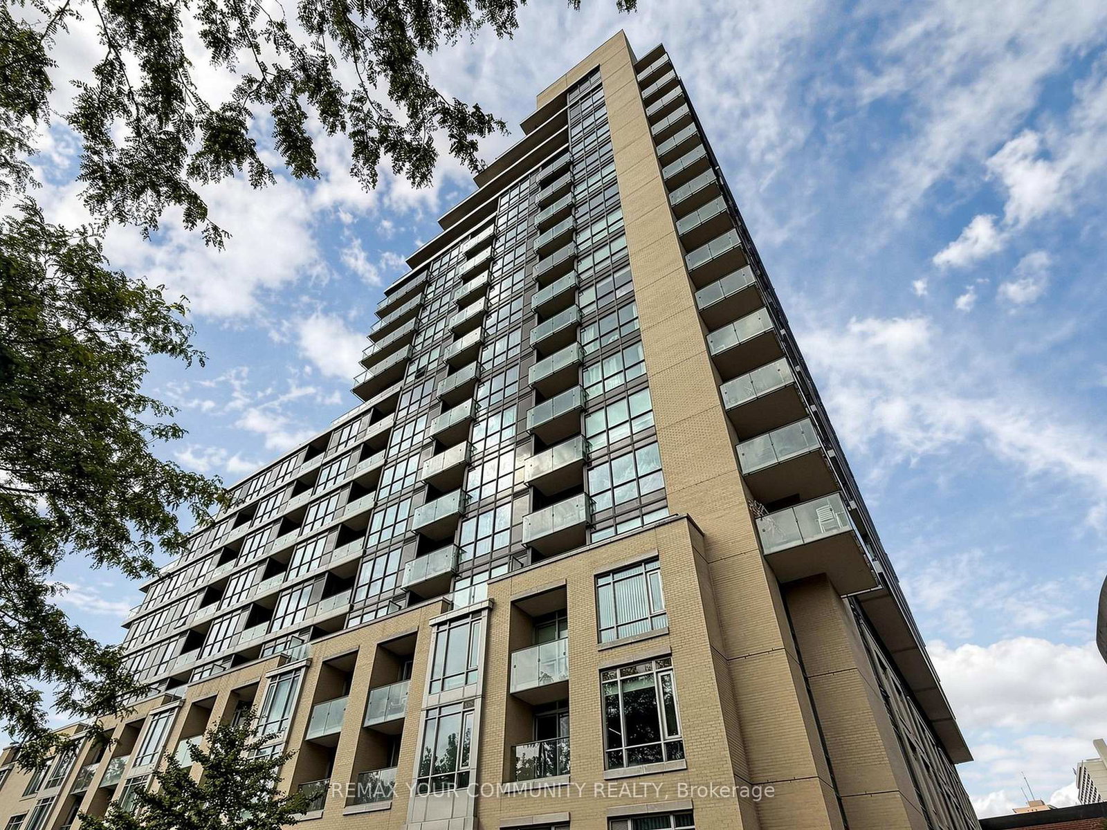 60-berwick-avenue-toronto-toronto-ontario-c13780080