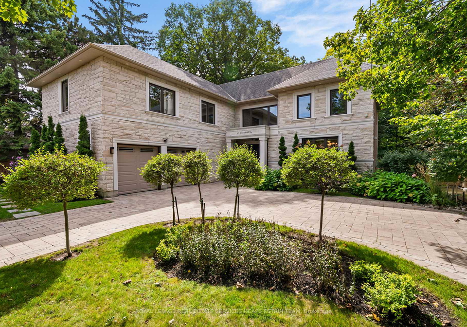 10-moorehill-drive-toronto-east-york-ontario-c13781942