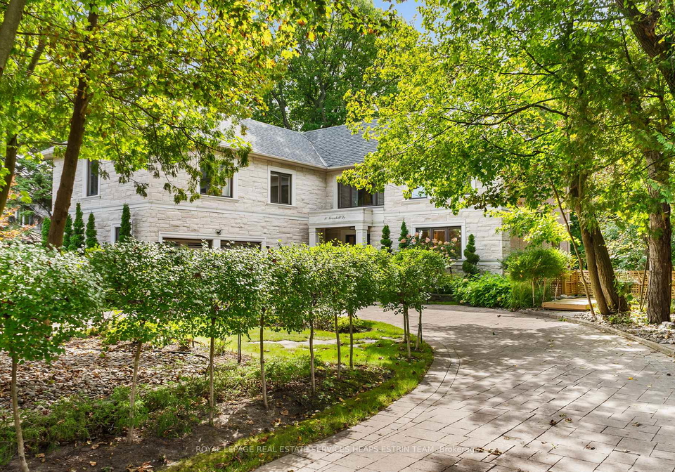 10-moorehill-drive-toronto-east-york-ontario-c13781942