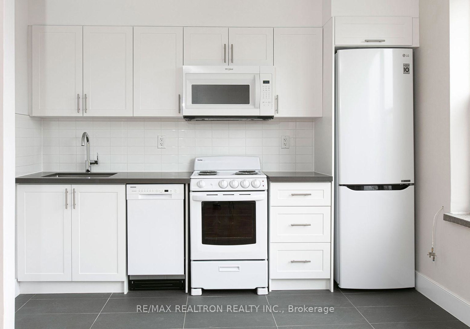 1545-bathurst-street-toronto-toronto-ontario-c13782172