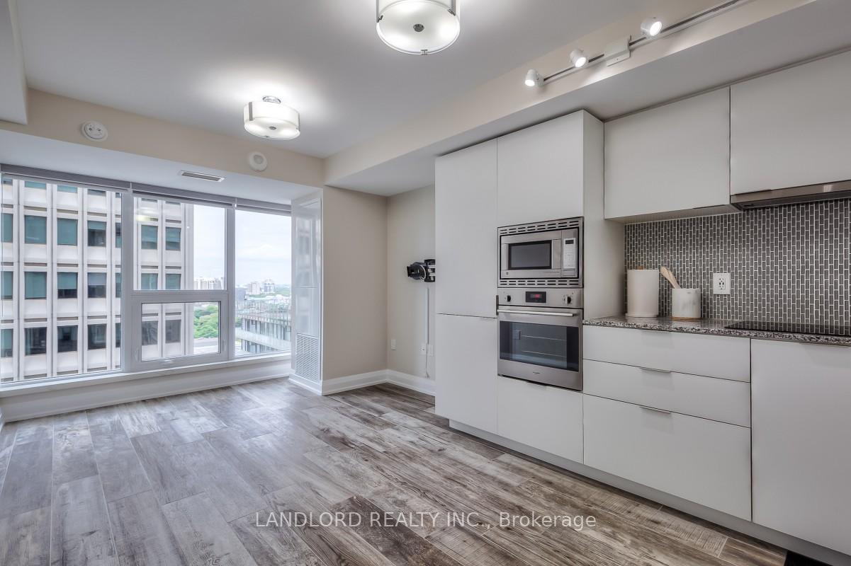 955-bay-street-toronto-toronto-ontario-c13782724