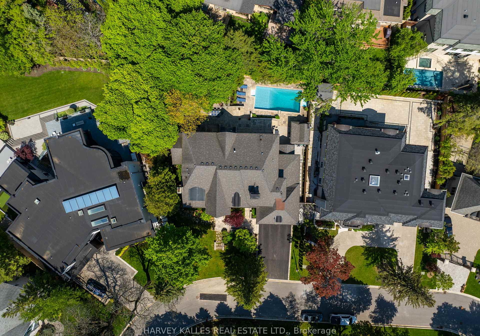 14-denewood-crescent-toronto-north-york-ontario-c13782944