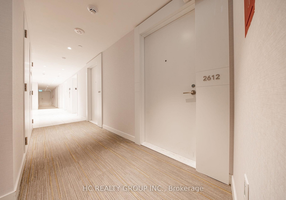 230-simcoe-street-toronto-toronto-ontario-c13782946