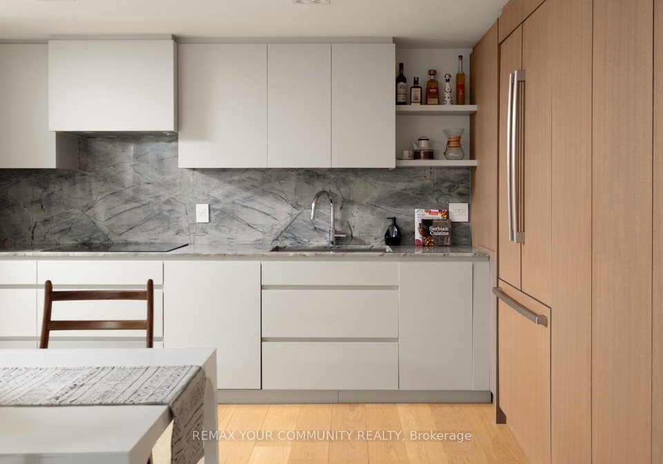 349-st-clair-avenue-w-toronto-toronto-ontario-c13783026