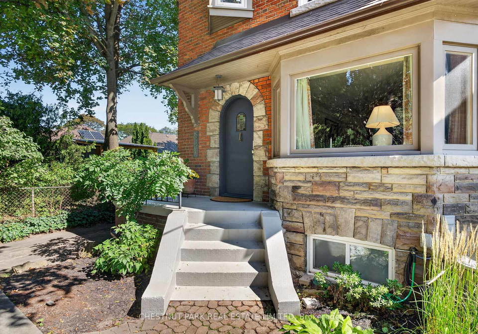 521-sutherland-drive-toronto-east-york-ontario-c13783372