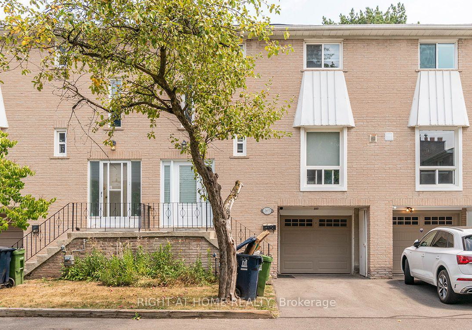 19-liszt-gate-toronto-north-york-ontario-c13783686