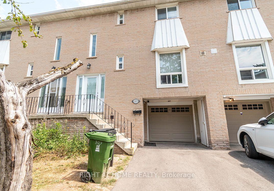 19-liszt-gate-toronto-north-york-ontario-c13783686
