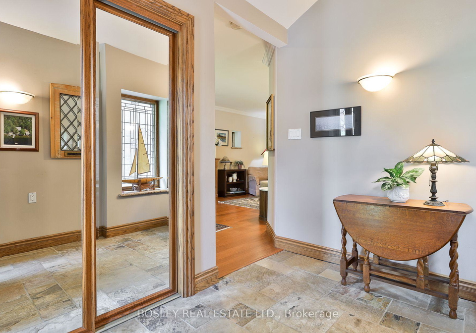 9-cameron-crescent-toronto-east-york-ontario-c13784024