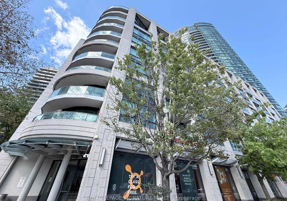 600-fleet-street-toronto-toronto-ontario-c13784152