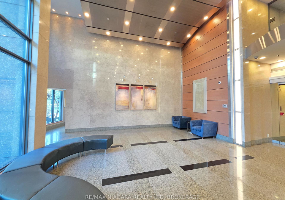 219-fort-york-boulevard-toronto-toronto-ontario-c13784908