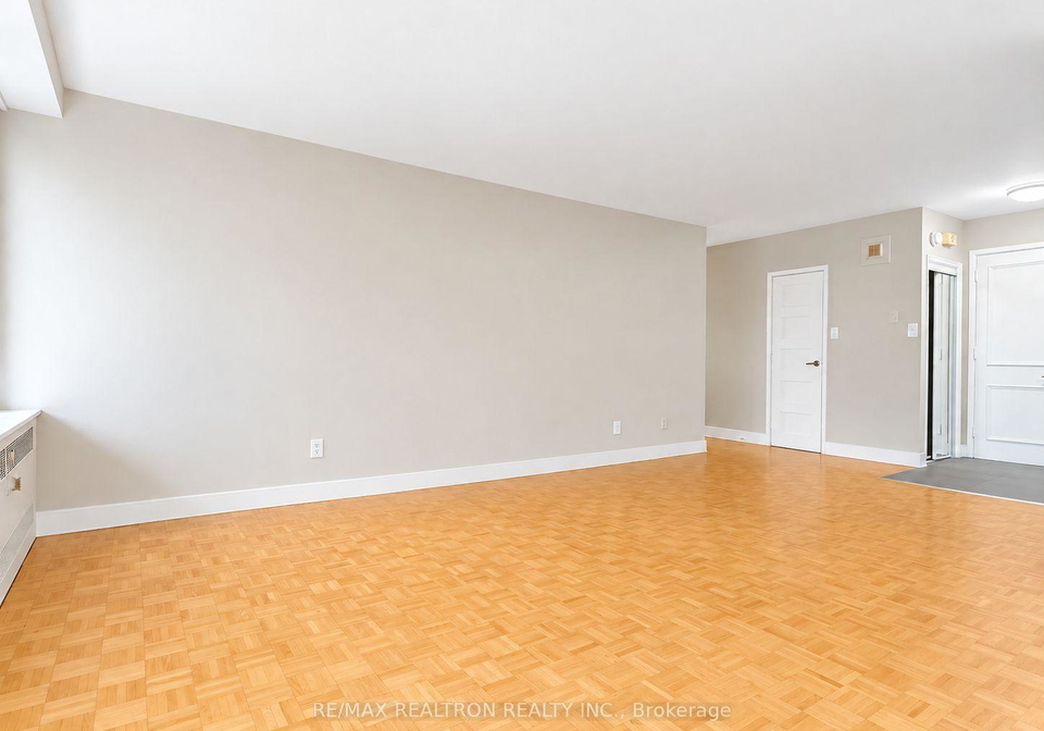 10-shallmar-boulevard-toronto-toronto-ontario-c13784998