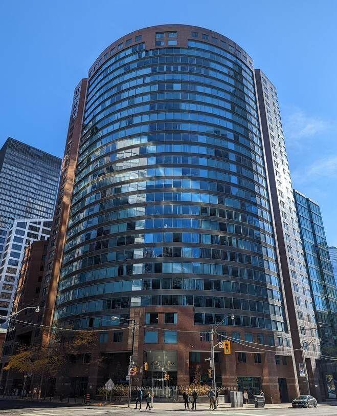 33-university-street-toronto-toronto-ontario-c13785004