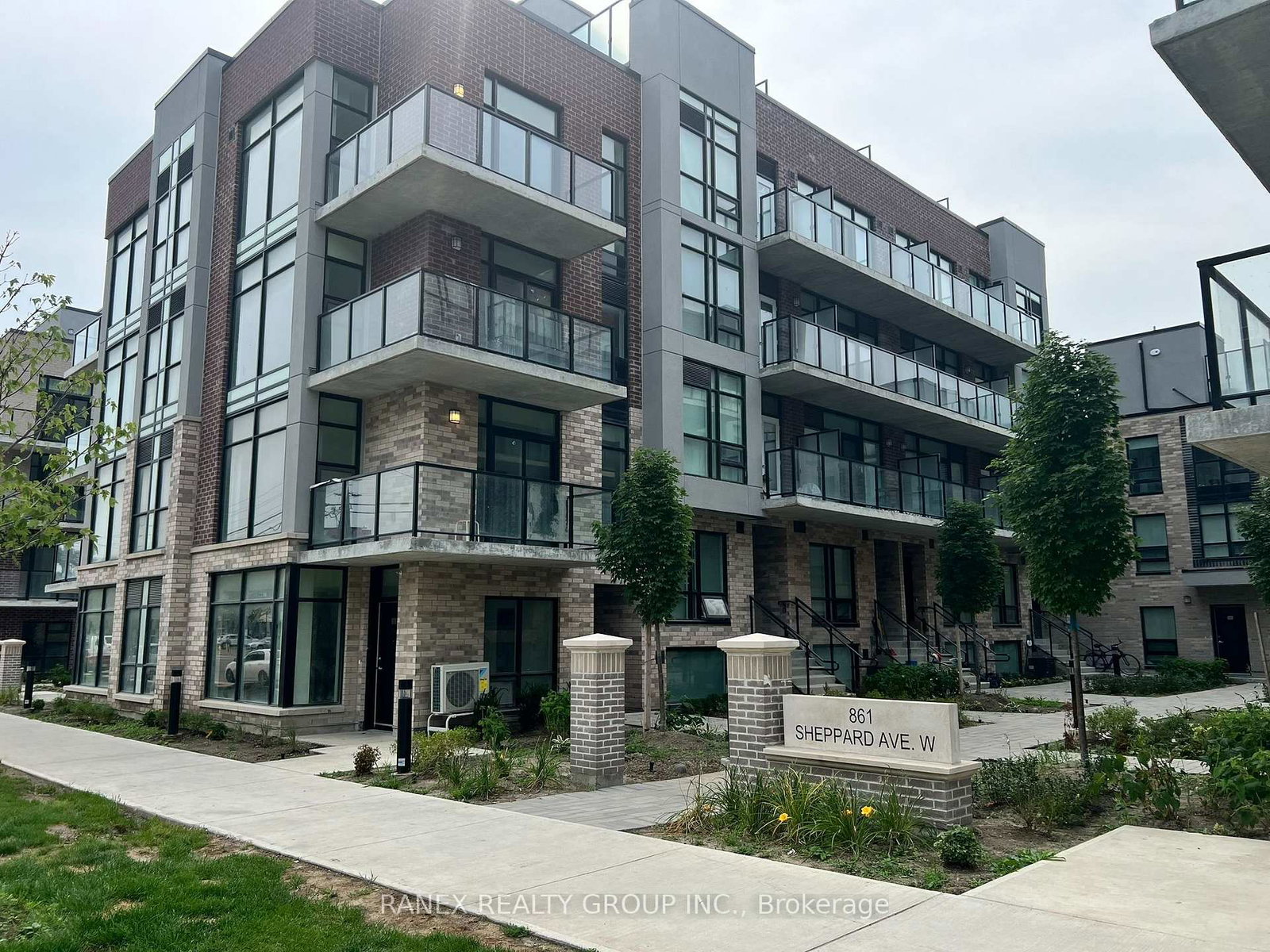 861-sheppard-avenue-w-toronto-toronto-ontario-c13785052