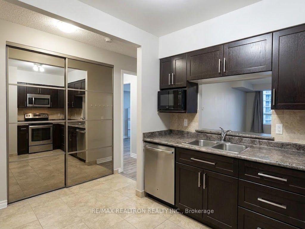 238-doris-avenue-toronto-north-york-ontario-c13785074