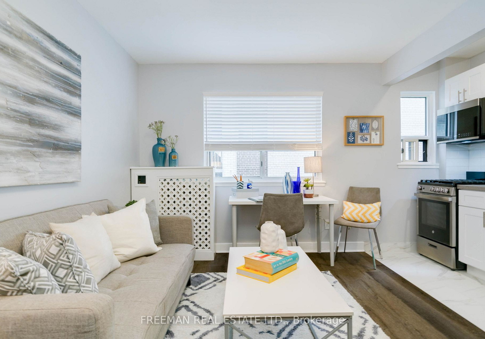 214-wellesley-street-toronto-toronto-ontario-c13785312