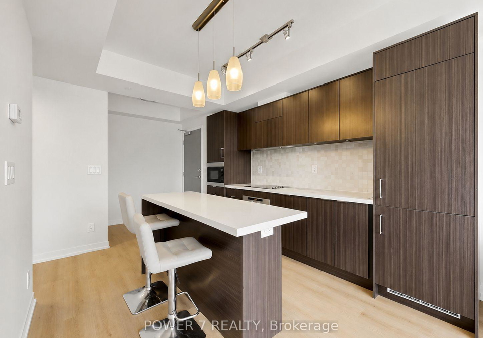 21-widmer-street-toronto-toronto-ontario-c13786034