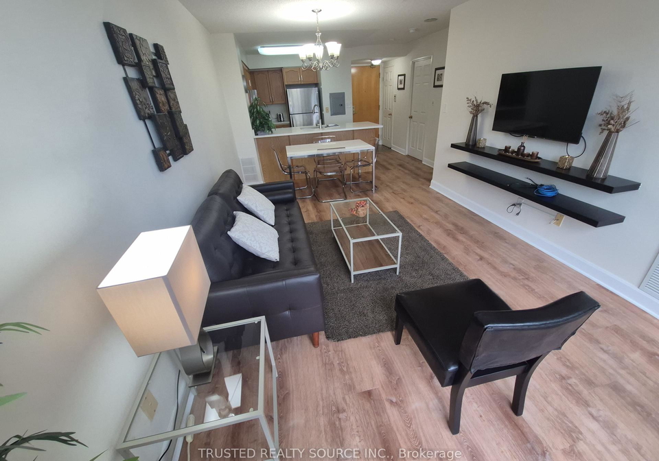 43-eglinton-avenue-e-toronto-toronto-ontario-c13786098