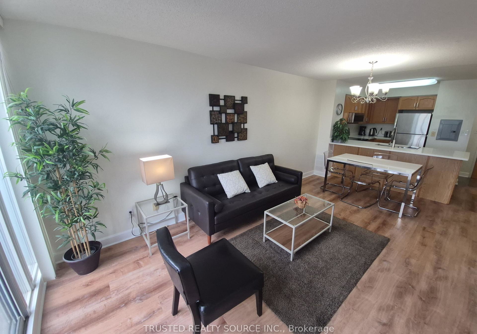 43-eglinton-avenue-e-toronto-toronto-ontario-c13786098