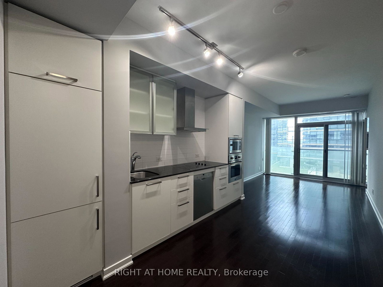 12-york-street-toronto-toronto-ontario-c13786330