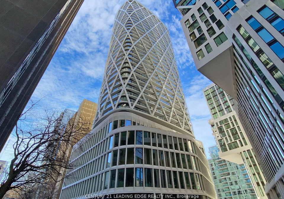 230-simcoe-street-toronto-toronto-ontario-c13787572