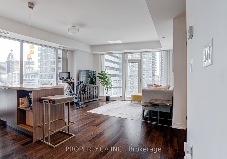 21-widmer-street-toronto-toronto-ontario-c13787574
