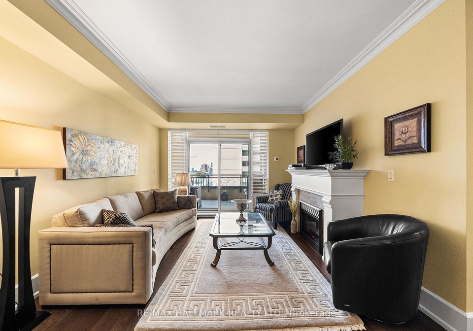 662-sheppard-avenue-e-toronto-north-york-ontario-c13788212